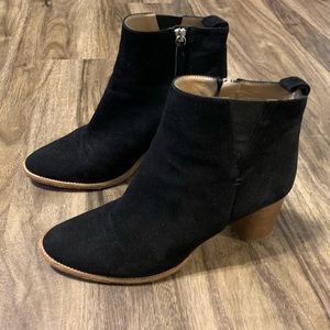M.Gemi Black Suede Ankle Boot/Booties - Size 10